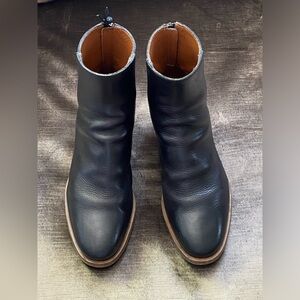 ✨PREOWNED ✨💯% AUTHENTIC GIVENCHY BOOTS